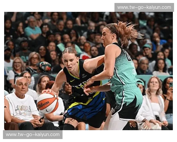 WNBA任意球：在弧顶之外的精彩瞬间